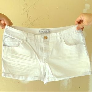 Amisu white shorts